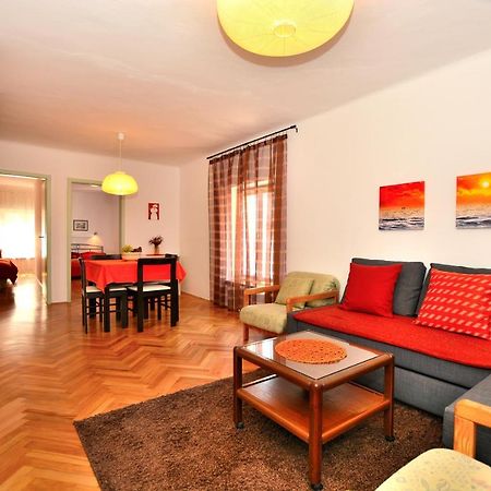 Spacious Piran Central Apartment For 5 Pax Bg Екстериор снимка