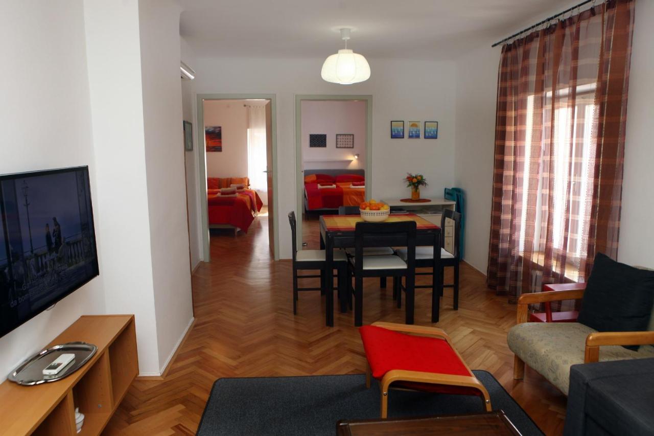 Spacious Piran Central Apartment For 5 Pax Bg Екстериор снимка